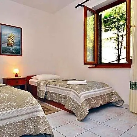 Hotel 653