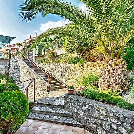 Hotel 653 Rabac